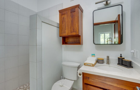 Solaya House Bath 2-2 20241013clmbz00_lot-13-1041